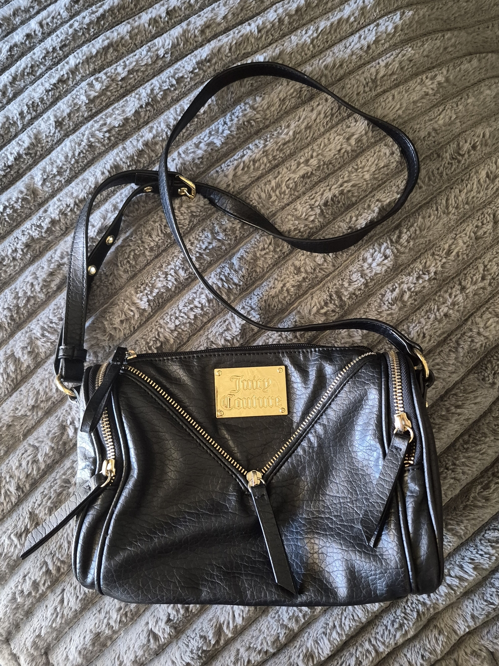Juicy Couture Black Leather Crossbody Bag with Gold Hardware